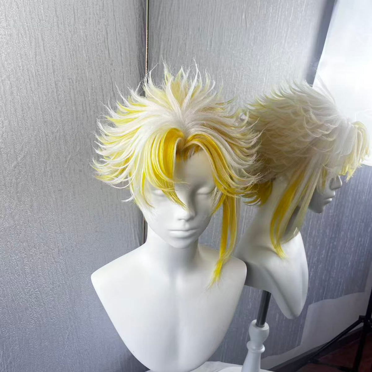 ao Short Cosplay Wig | Hand Pre-Styled Fluffy Layered Wig for Game Character Cosplay, Comic Con & Halloween Costume