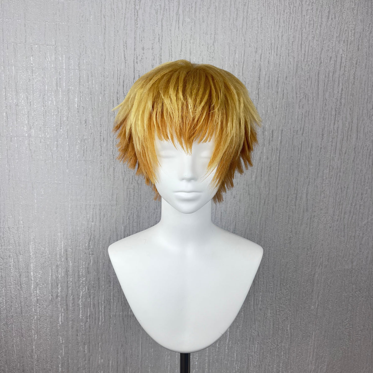 Agatsuma Zenitsu Demon Slayer Cosplay Wig, Hand Pre-Styled Yellow Orange Gradient Short Fluffy Wig with Fringe for Comic Con, Halloween and Anime Cosplay