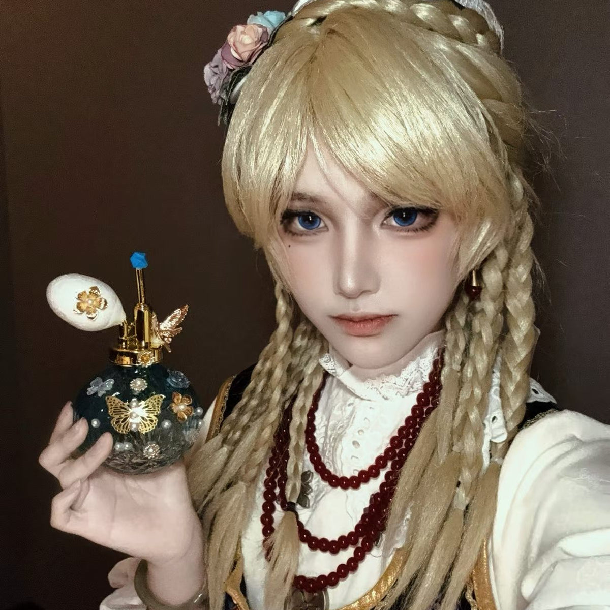 Genshin Impact Furina Custom Wig, White and Blue Layered Bob Cosplay Wig, Handmade Wig