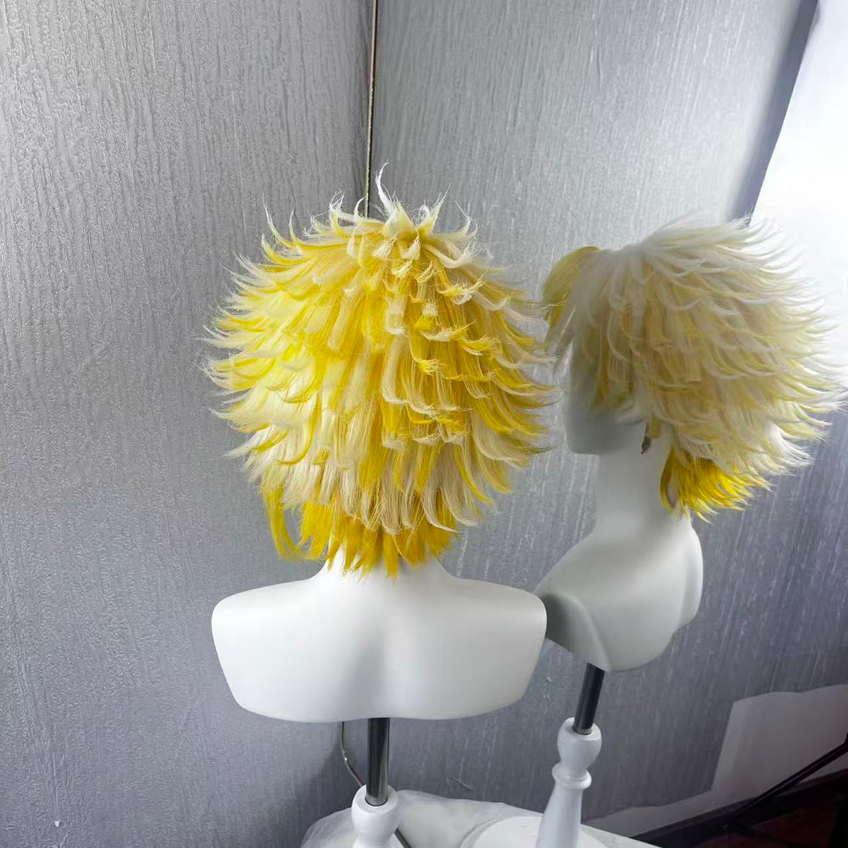ao Short Cosplay Wig | Hand Pre-Styled Fluffy Layered Wig for Game Character Cosplay, Comic Con & Halloween Costume