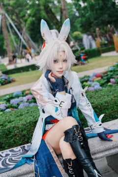 Handmade Honkai: Star Rail Misha Cosplay Wig, Light Blue Side Ponytail, Layered Short Anime Wig, Custom Order