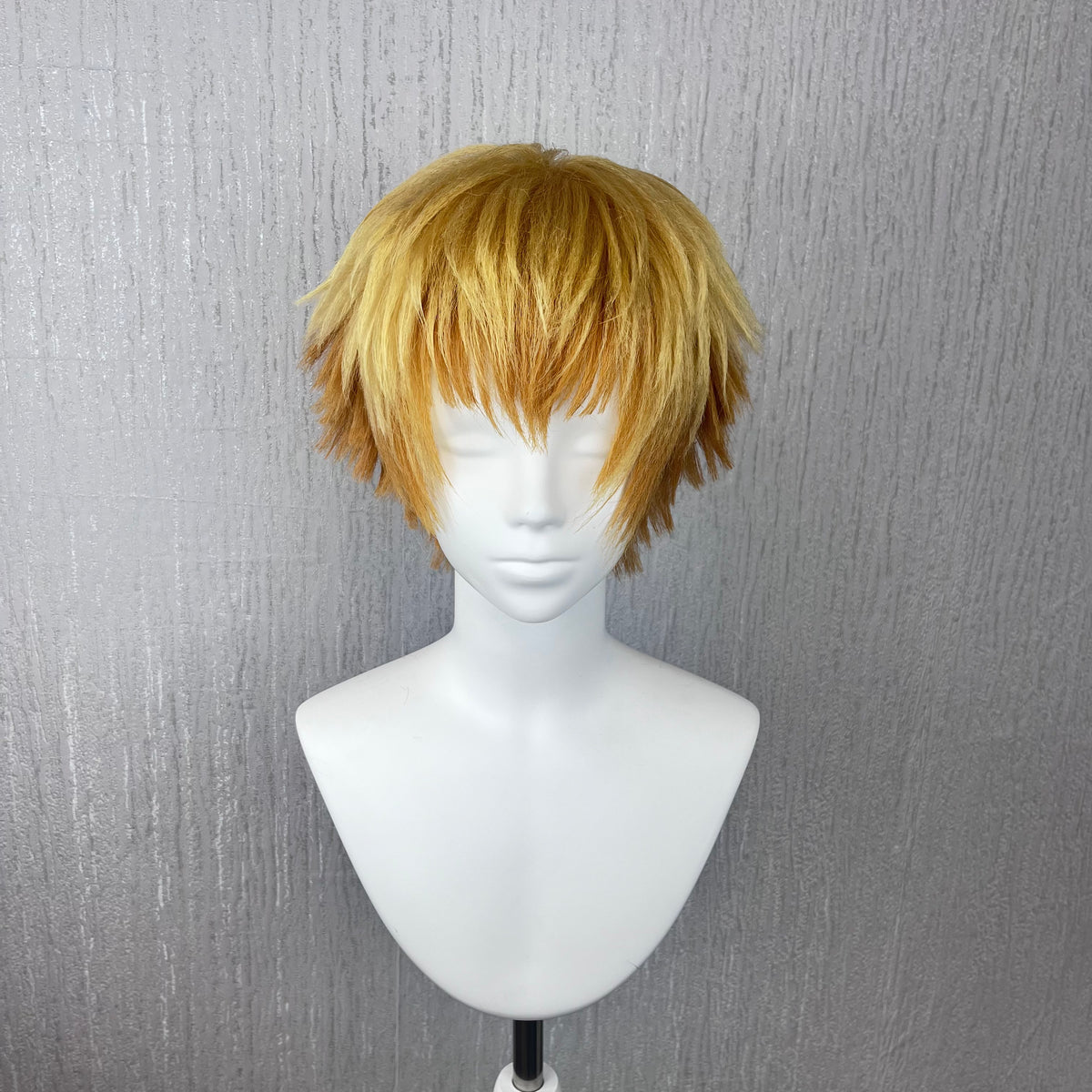 Agatsuma Zenitsu Demon Slayer Cosplay Wig, Hand Pre-Styled Yellow Orange Gradient Short Fluffy Wig with Fringe for Comic Con, Halloween and Anime Cosplay