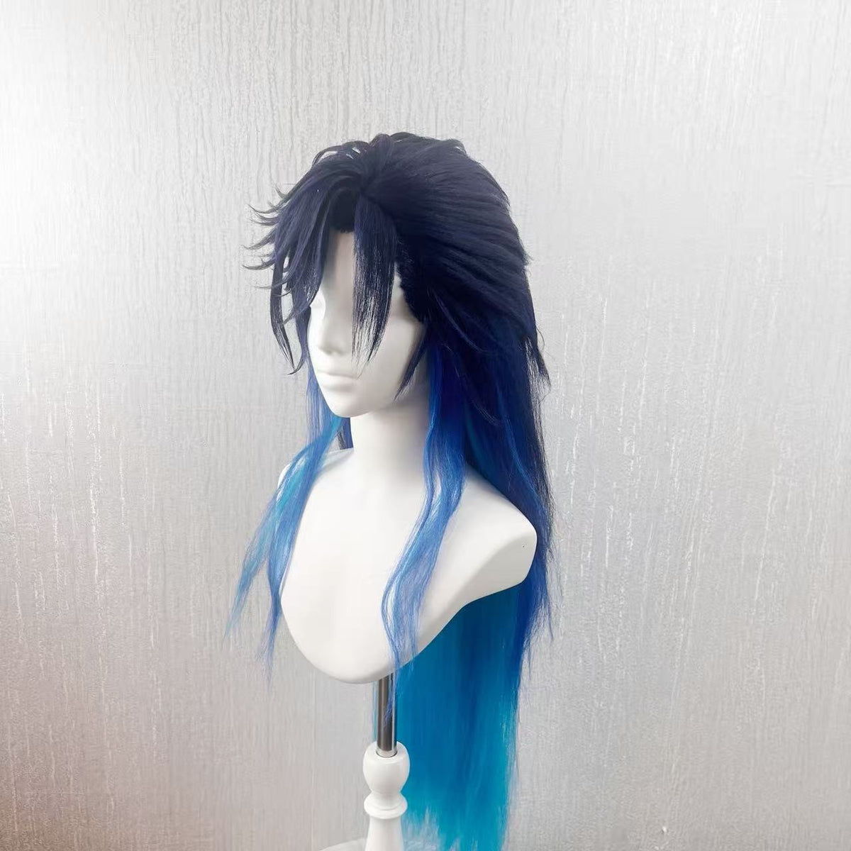 Da Siming Gradient Blue Long Cosplay Wig | Fluffy Layered Pre-Styled Wig for Game Character Cosplay, Comic Con & Halloween Outfit